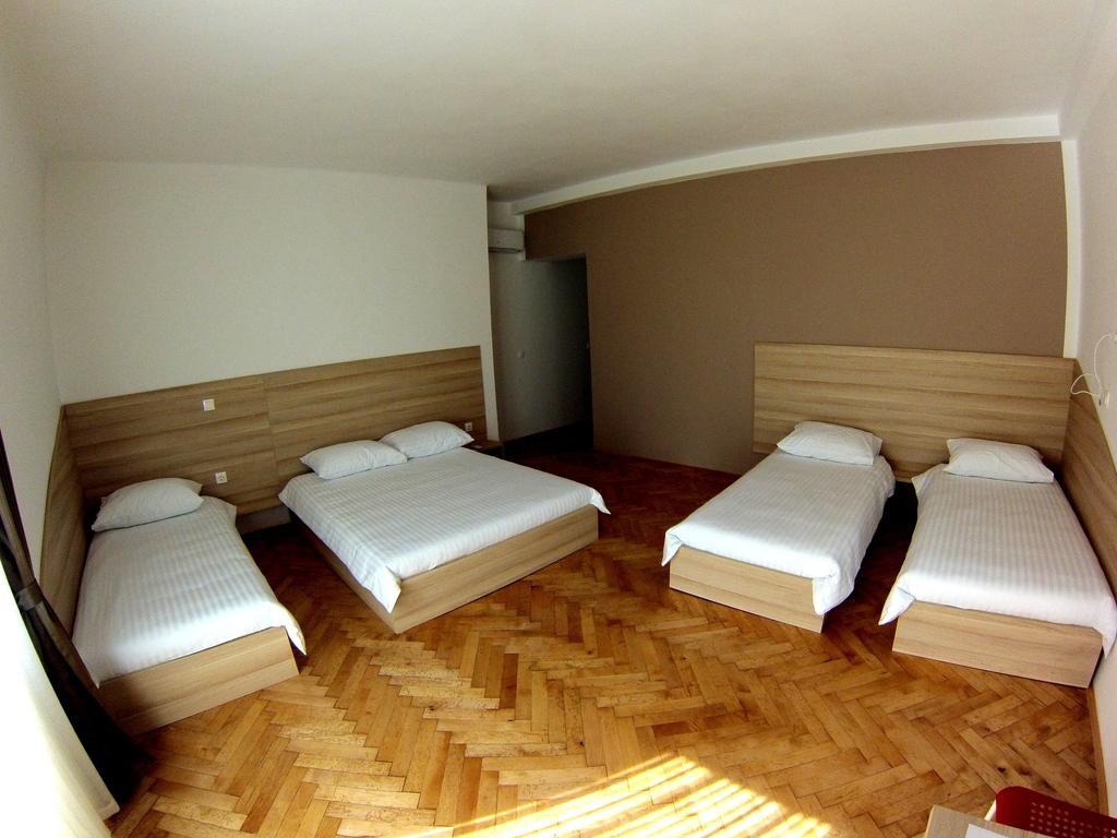 Sweet Dreams Rooms And Apartments Постойна Номер фото