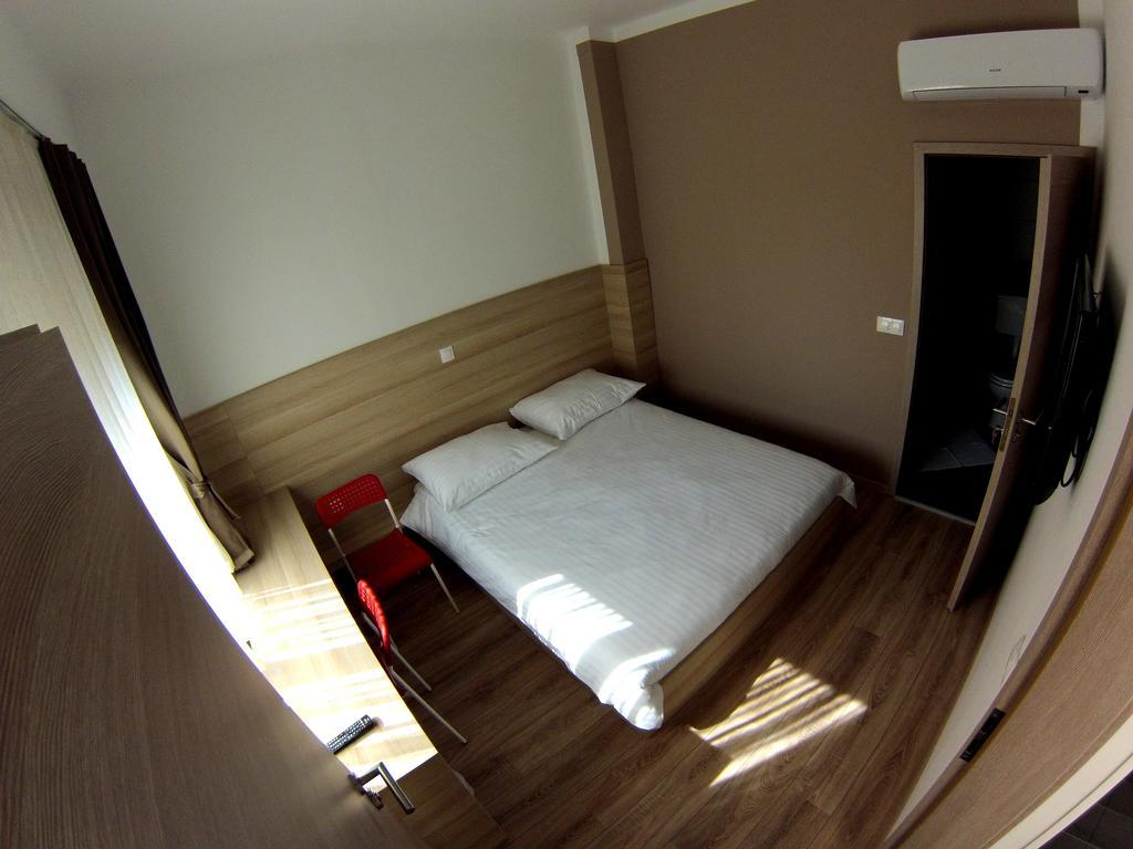 Sweet Dreams Rooms And Apartments Постойна Номер фото