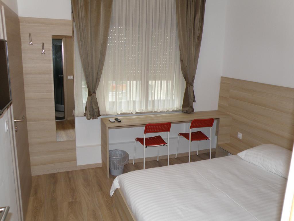 Sweet Dreams Rooms And Apartments Постойна Номер фото